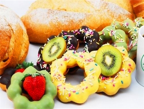 糖巢量販零食 品牌優(yōu)勢顯著，廈門商貿(mào)背景下的創(chuàng)富選擇